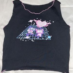 Tank top crop top graphic